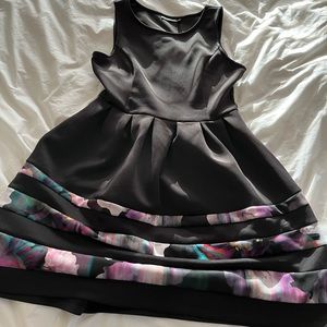 APT.9 DRESS (USED)